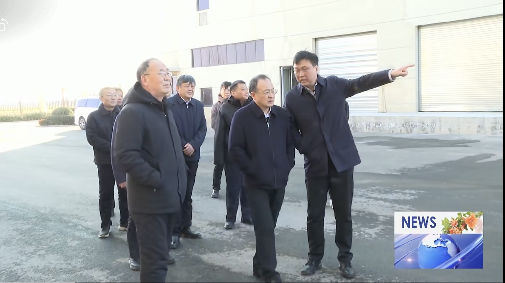魏建平市长视察佐今明新厂建设2.jpg